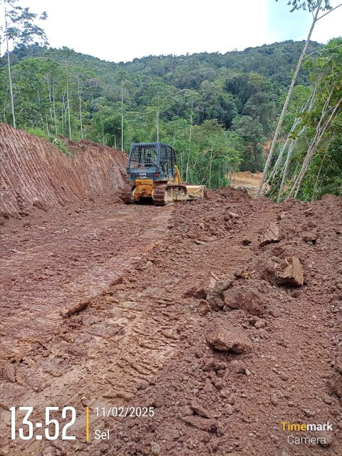 Proses Pembukaan Jalan Tani 